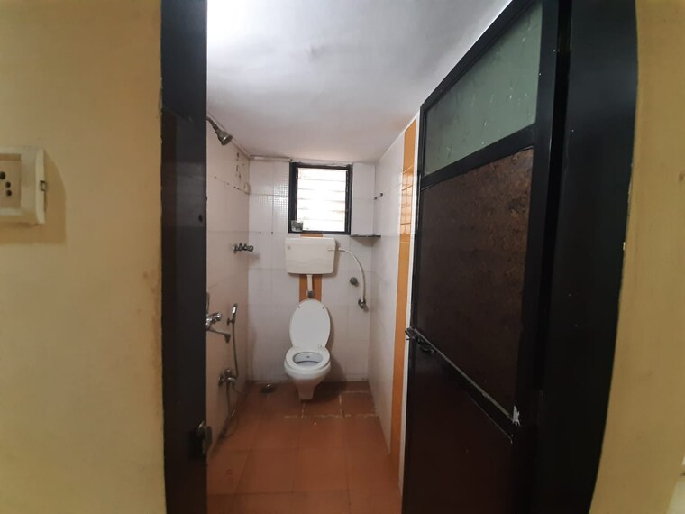Bathroom, dombivli west 2 Bedroom 850 Sq.Ft. Apartment In Dombivli West Thane 9689222