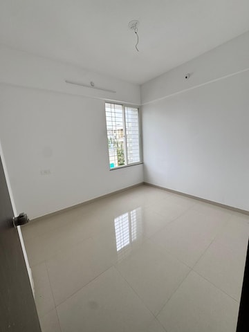 Room in 2 BHK Apartment at Wakad – for Rent