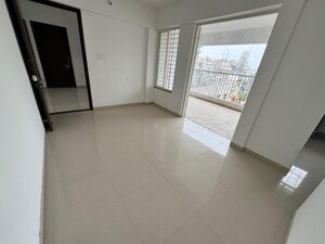 Room in 2 BHK Apartment at Wakad – for Rent
