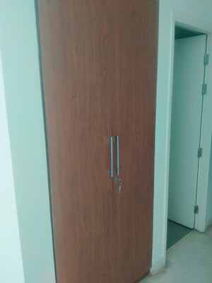 Room in 3 BHK Apartment at Ambience Creacions, Sector 22 – for Rent