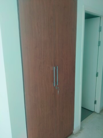 Room in 3 BHK Apartment at Ambience Creacions, Sector 22 – for Rent