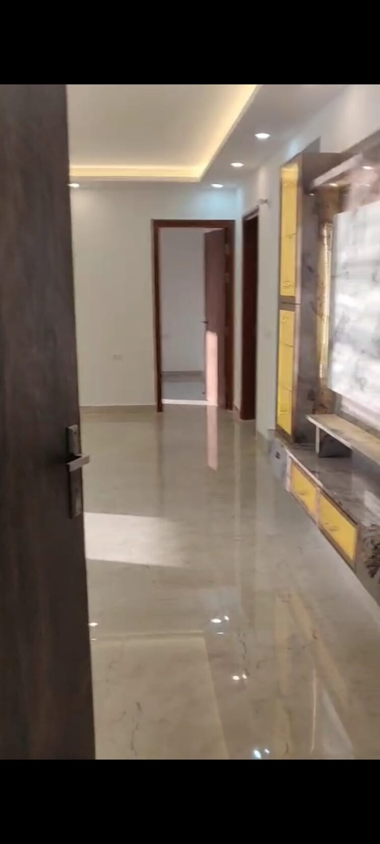 undefined, sector 21 3 Bedroom 1400 Sq.Ft. Apartment In Sector 21 Gurgaon 9689234