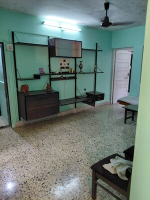 Team Area in 1 BHK Apartment at Prakash Nagar CHS, Mahim – for Rent
