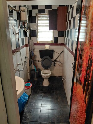 Team Area in 1 BHK Apartment at Prakash Nagar CHS, Mahim – for Rent