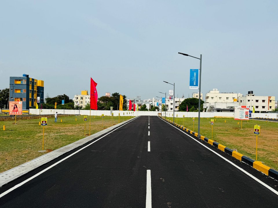 Plot For Sale in Kattankulathur