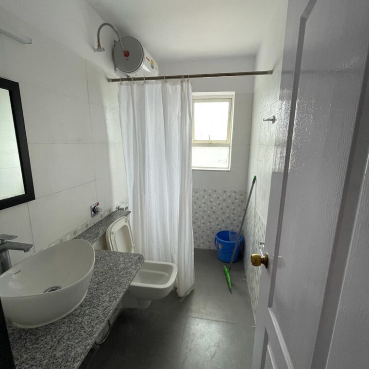 Bathroom, kumar-sophronia 3 Bedroom 1550 Sq.Ft. Apartment In Adarsh Nagar Pune 9689269