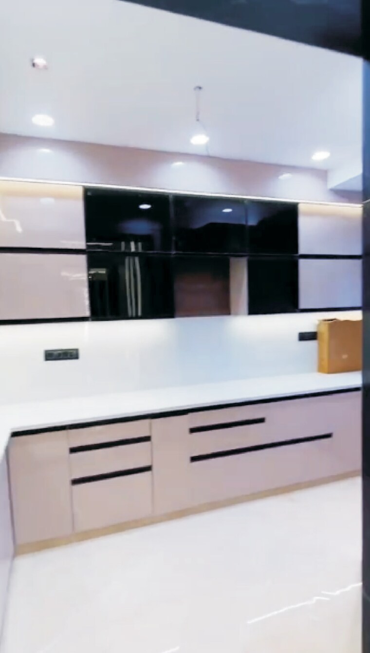 Kitchen, rohini sector 9 3 Bedroom 1350 Sq.Ft. Apartment In Rohini Sector 9 Delhi 9689267