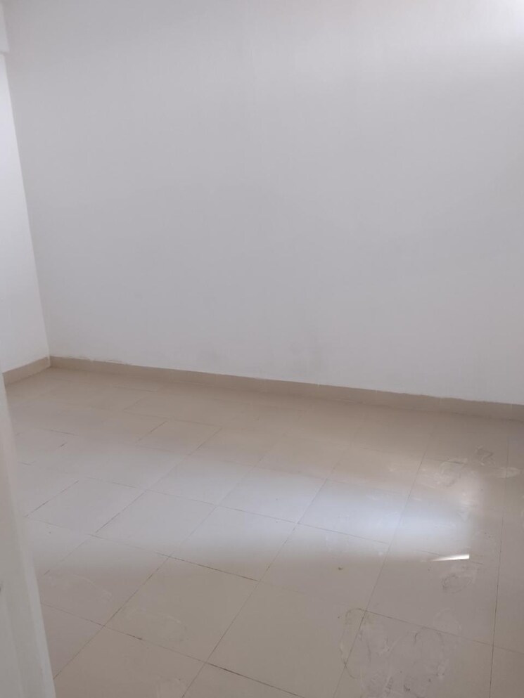 Room, breez-global-hill-view 2 Bedroom 585 Sq.Ft. Apartment In Sohna Sector 11 Gurgaon 9689280