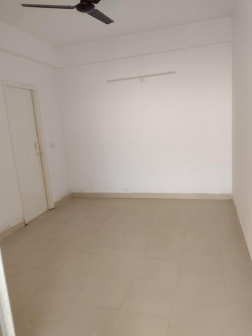 Room in 2 BHK Apartment at Breez Global Hill View, Sohna Sector 11 – for Sale