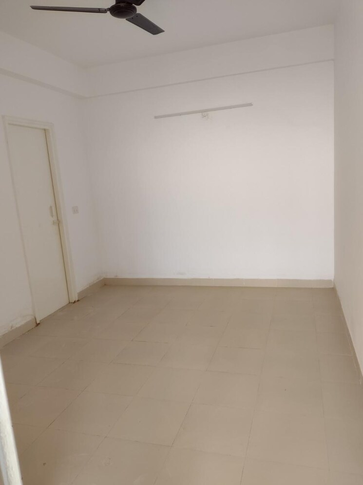 Room, breez-global-hill-view 2 Bedroom 585 Sq.Ft. Apartment In Sohna Sector 11 Gurgaon 9689280