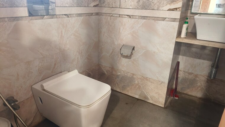 Bathroom, kanakia-spaces-wall-street Commercial Office Space 1250 Sq.Ft. In Andheri East Mumbai 9689282