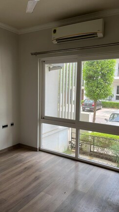 2.5 BHK + Study Room Builder Floor For Sale in Central Park Flower Valley