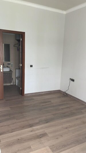 Room in 2.5 BHK Builder Floor at Central Park 3 Flower Valley, Sohna Sector 33 – for Sale