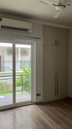 Room in 2.5 BHK Builder Floor at Central Park 3 Flower Valley, Sohna Sector 33 – for Sale