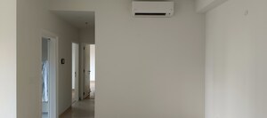 Room in 3 BHK Apartment at DLF One Midtown, Moti Nagar – for Rent
