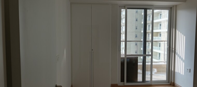 Room, dlf-one-midtown 3 Bedroom 2300 Sq.Ft. Apartment In Moti Nagar Delhi 9689304