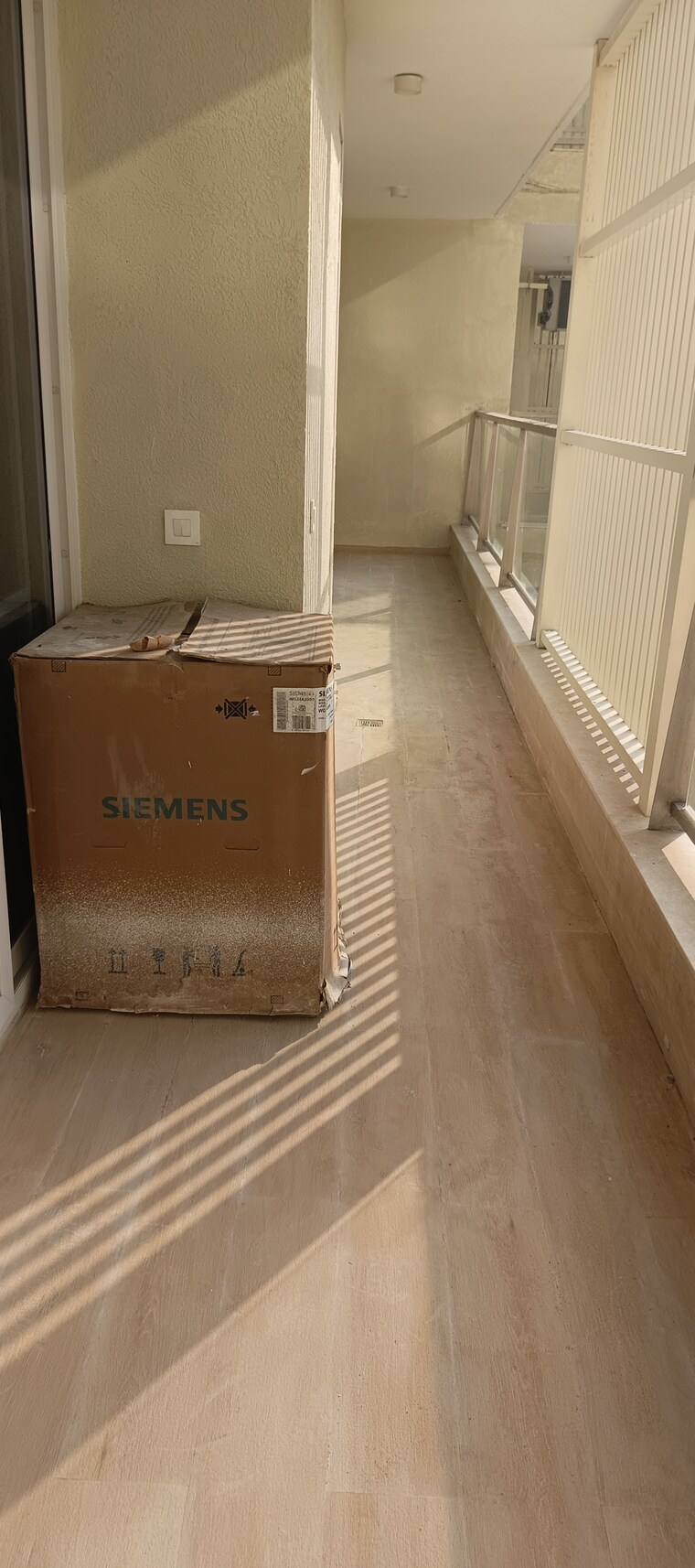 Balcony, dlf-one-midtown 3 Bedroom 2300 Sq.Ft. Apartment In Moti Nagar Delhi 9689304