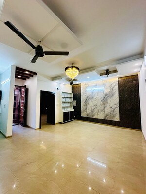 Bedroom in 3 BHK Builder Floor at Pir Machalla – for Sale