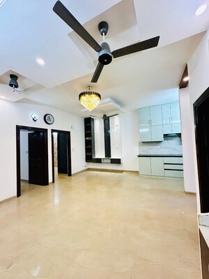 Room in 3 BHK Builder Floor at Pir Machalla – for Sale