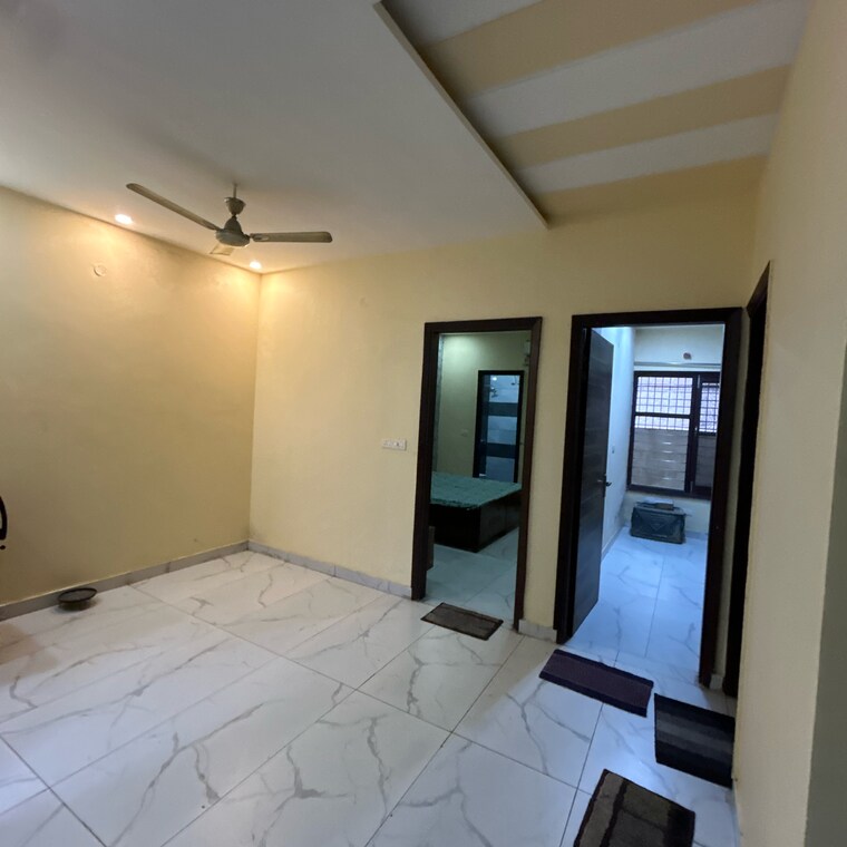 Room, kharar landran road 2 Bedroom 1000 Sq.Ft. Apartment In Kharar Landran Road Mohali 9689307