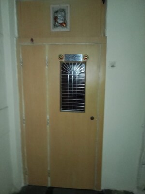 Furnished Amenities in 1 BHK Apartment at Vivekananda CHs, Mahim West – for Rent