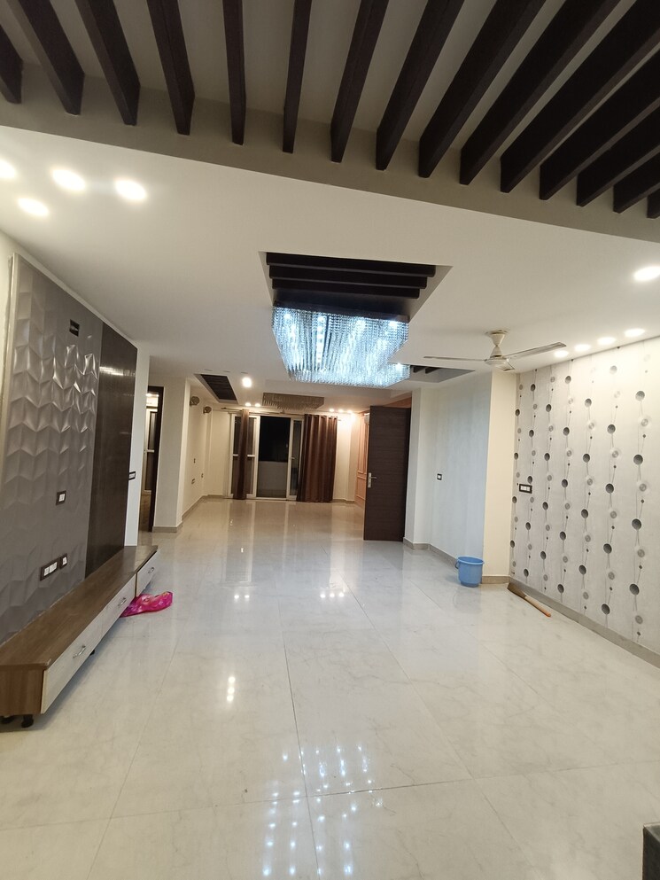 Kitchen, aradhya-homes 4 Bedroom 2700 Sq.Ft. Builder Floor In Sector 67a Gurgaon 9689357