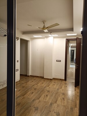 Room in 4 BHK Builder Floor at Aradhya Homes, Sector 67a – for Sale