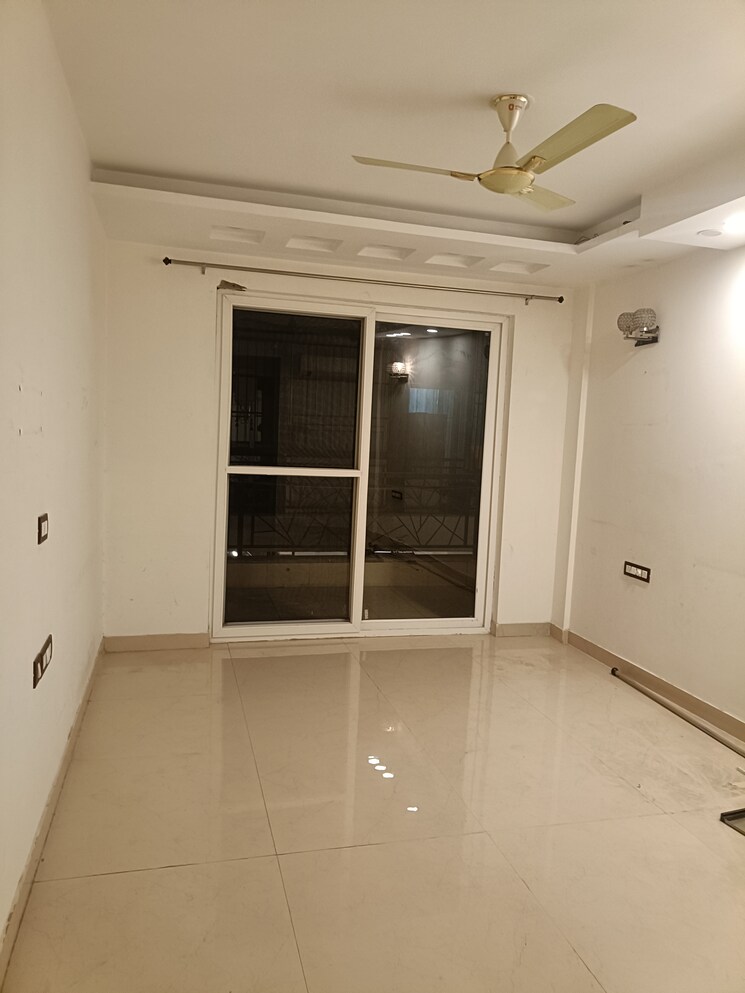 Room, aradhya-homes 4 Bedroom 2700 Sq.Ft. Builder Floor In Sector 67a Gurgaon 9689380