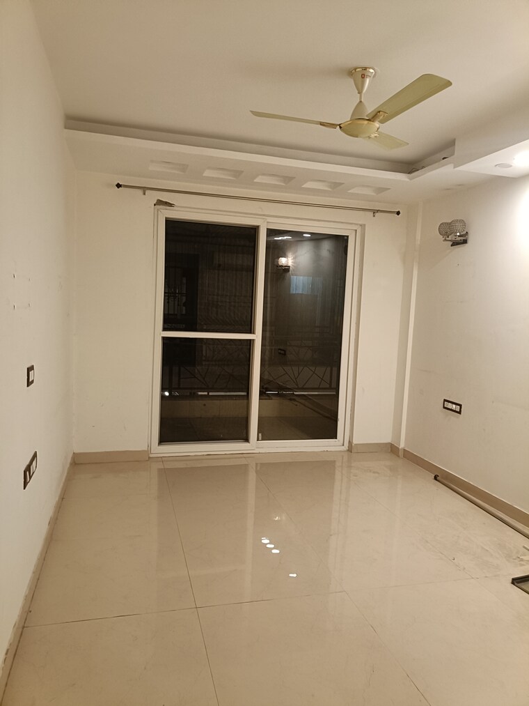 Room, aradhya-homes 4 Bedroom 2700 Sq.Ft. Builder Floor In Sector 67a Gurgaon 9689380