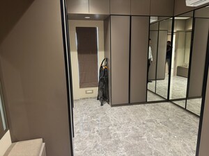 Room in 3 BHK Apartment at Willadel Apartment, Bandra West – for Rent