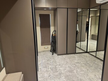 Room in 3 BHK Apartment at Willadel Apartment, Bandra West – for Rent