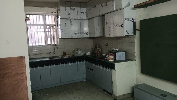 Kitchen, suncity-avenue-102 2 Bedroom 605 Sq.Ft. Apartment In Sector 102 Gurgaon 9689388