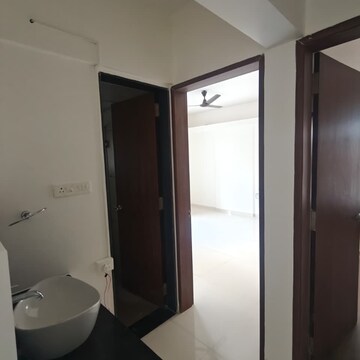  3 BHK Apartment at Hermes Paras Apartment, Kalyani Nagar – for Rent