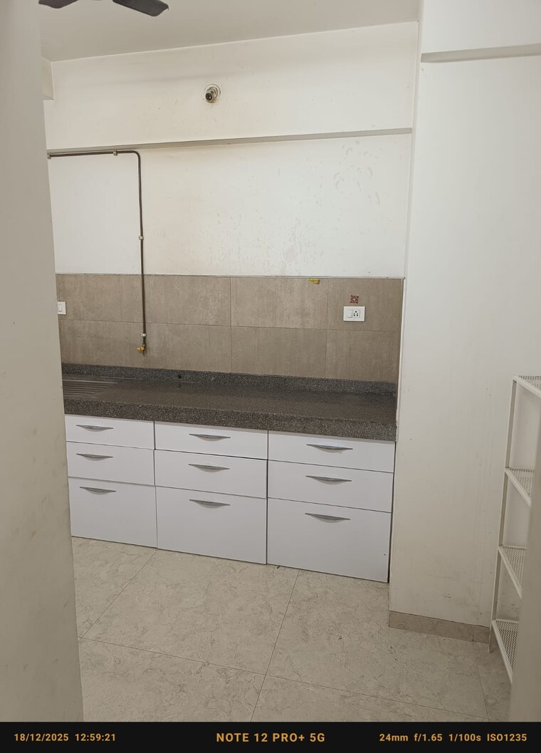 Kitchen, poddar-spraha-diamond 1.5 Bedroom 580 Sq.Ft. Apartment In Chembur Mumbai 9689418