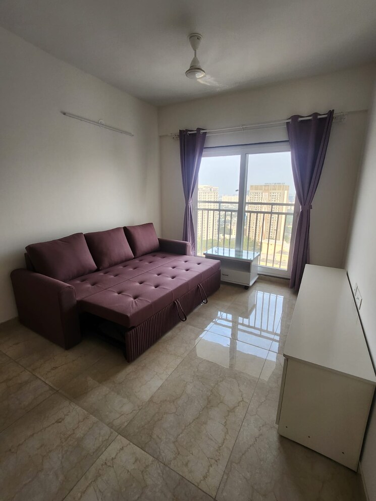 Living Room, shapoorji-pallonji-bkc-28 2 Bedroom 639 Sq.Ft. Apartment In Bandra East Mumbai 9689448