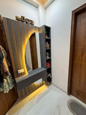 2 BHK Apartment For Rent in Gaur City 2 - 14th Avenue, Sector 16c Greater Noida