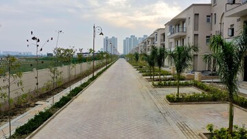  Plot For Sale in BPTP Amstoria Plot, Sector 102