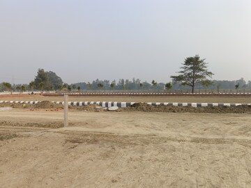  Plot For Sale in Gosainganj