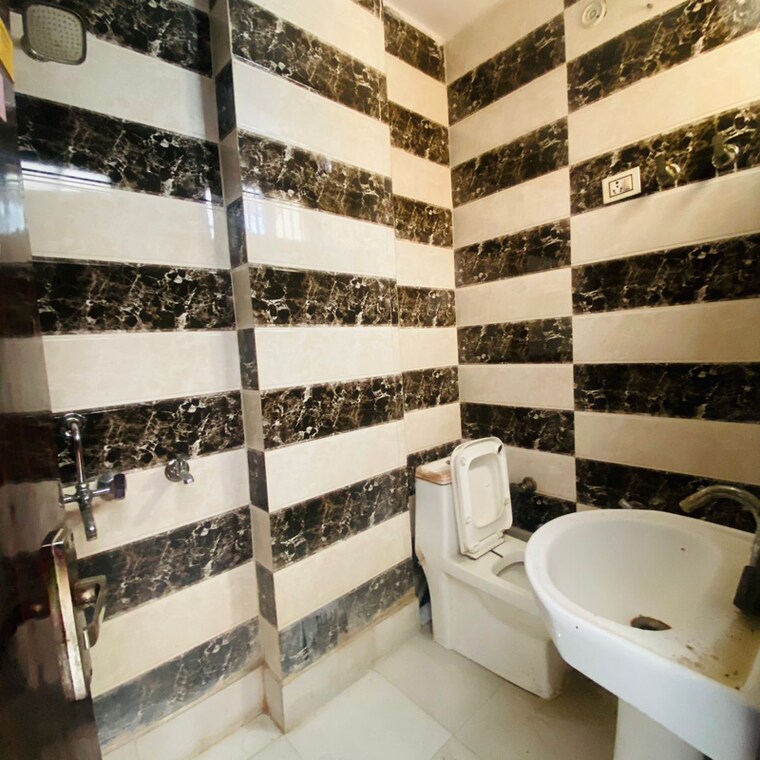 undefined, uttam nagar 1 Bedroom 40 Sq.Yd. Builder Floor In Uttam Nagar Delhi 9689512