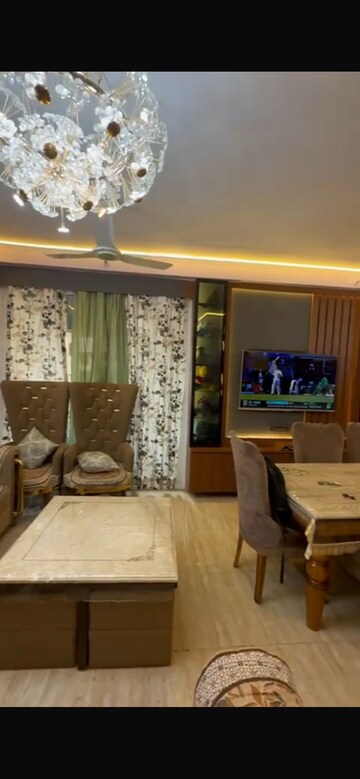 Living Room in 3 BHK Apartment at Amrapali Golf Homes, Sector 4 Greater Noida – for Sale