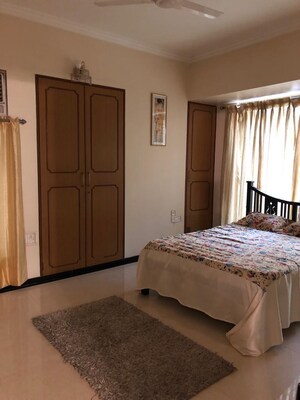 Bedroom in 2 BHK Apartment at Dipti Flora Khar West, Khar West – for Rent