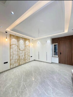 Room in 3 BHK Builder Floor at Sushant Lok 3, Sector 57 – for Sale