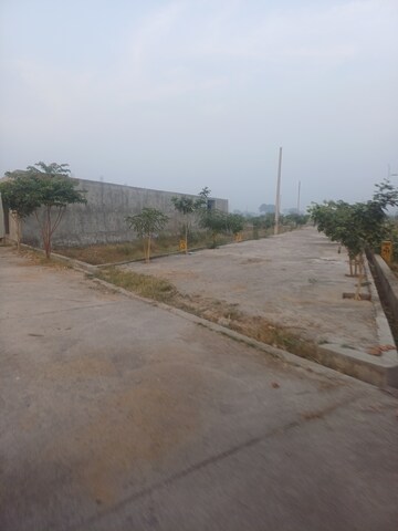  Plot For Sale in Jewar