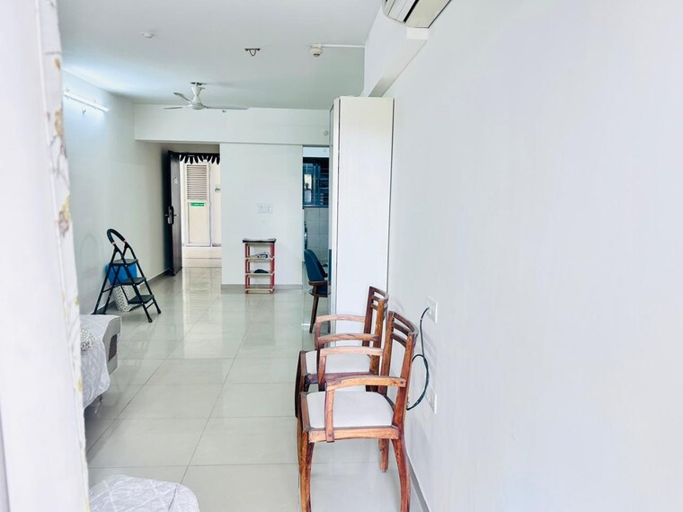 undefined, amanora-future-towers 2.5 Bedroom 1500 Sq.Ft. Apartment In Hadapsar Pune 9689666