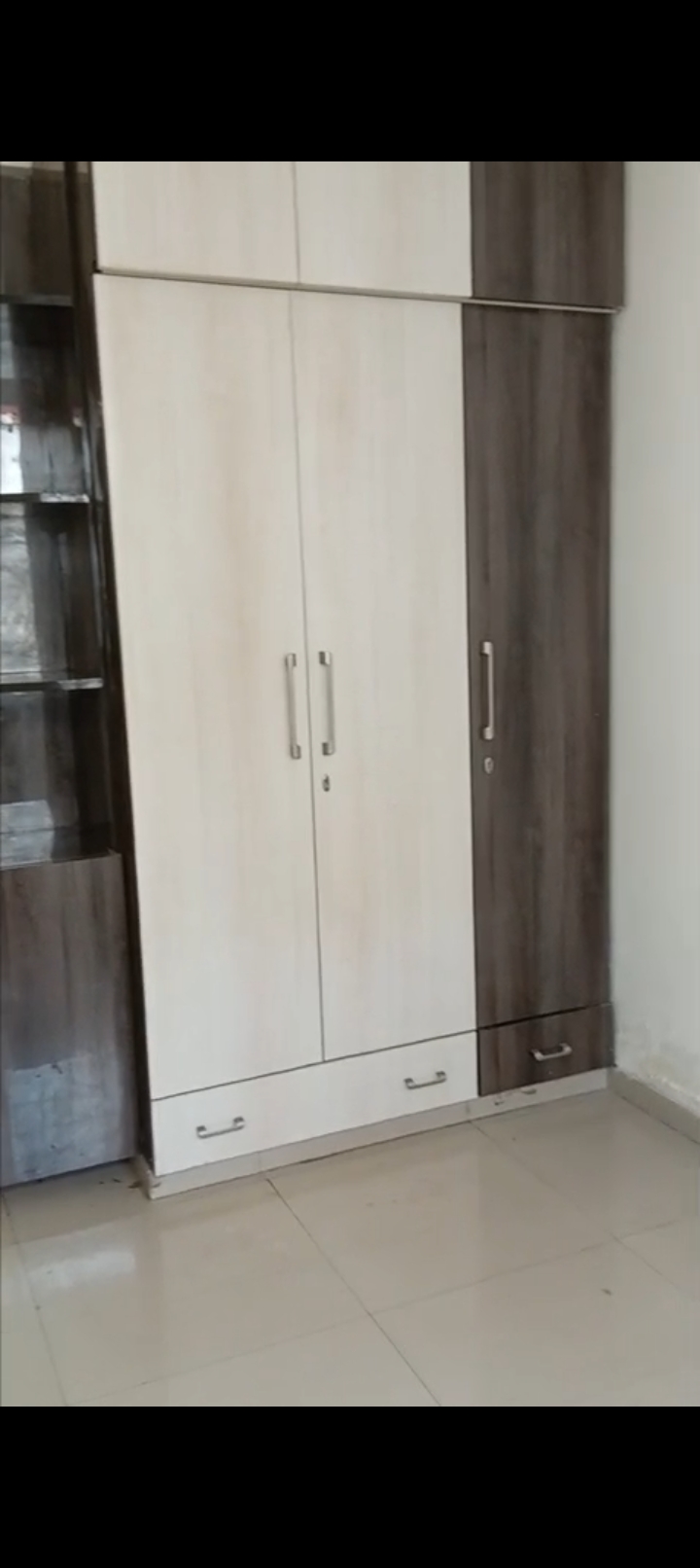 2.5 BHK + Study Room Apartment For Rent in Gaur City 5th Avenue