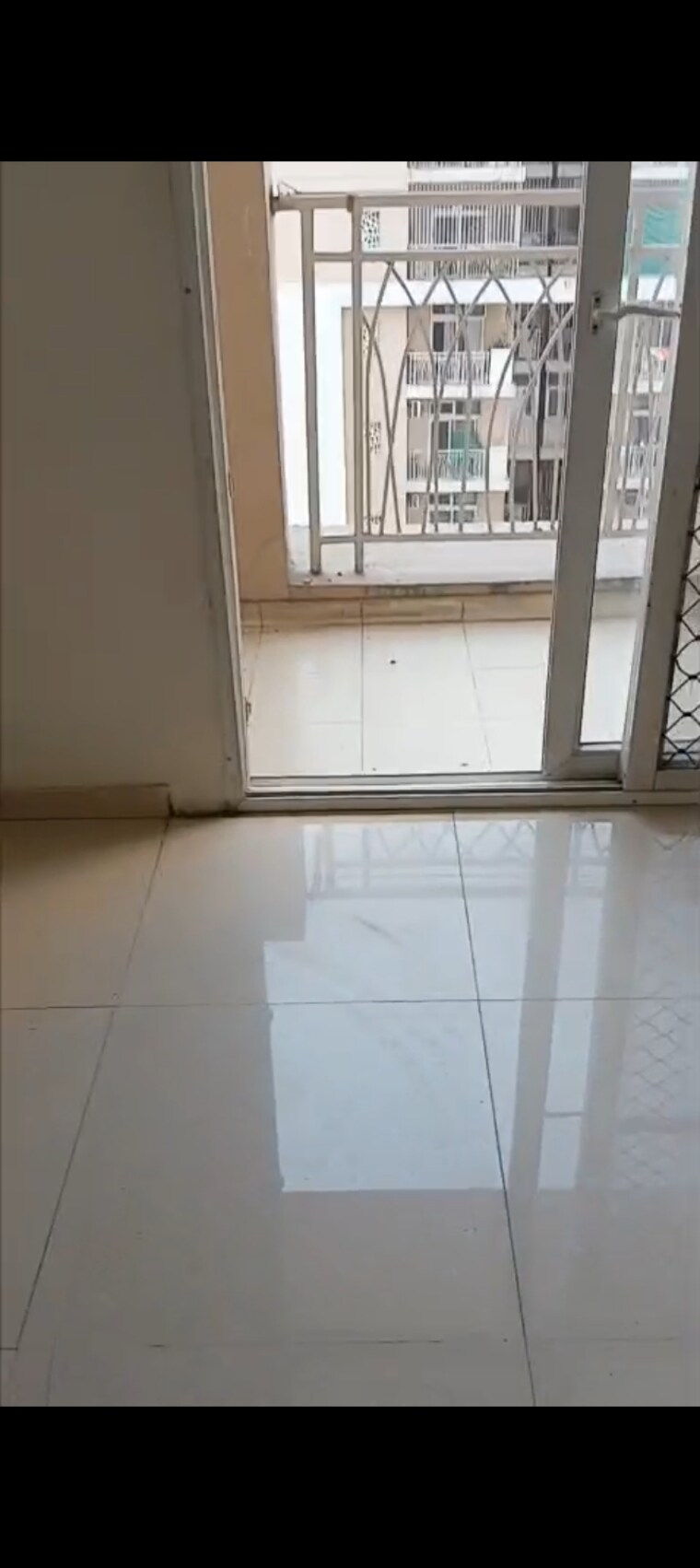 Balcony, gaur-city-5th-avenue 2.5 Bedroom 1175 Sq.Ft. Apartment In Sector 4 Greater Noida Greater Noida 9689675