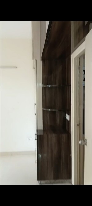 Furnished Amenities in 2.5 BHK Apartment at Gaur City 5th Avenue, Sector 4 Greater Noida – for Rent