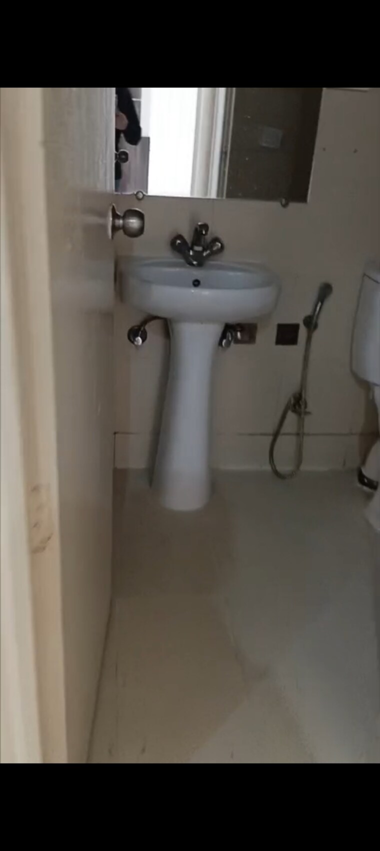 Bathroom, gaur-city-5th-avenue 2.5 Bedroom 1175 Sq.Ft. Apartment In Sector 4 Greater Noida Greater Noida 9689675