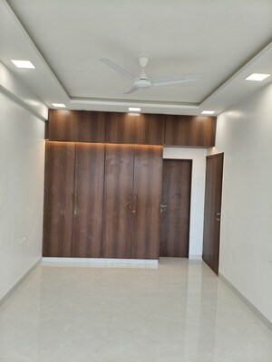 Furnished Amenities in 2 BHK Apartment at Bhoomi Plaza, Dadar West – for Rent