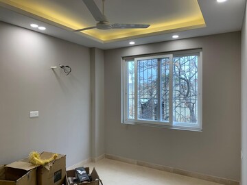 Living Room in 3 BHK Builder Floor at Safdarjung Enclave – for Rent